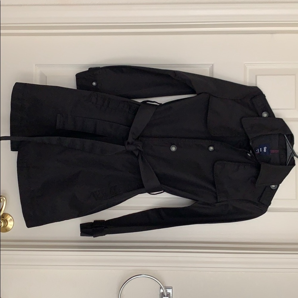Gap black raincoat size small great condition